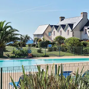 Localise - A05 - Plain-pied Avec Petite Vue Donnant Sur La Piscine Et Le Jardin - Grande Salle De Bain - Wifi Inclus - Draps Inclus - Animaux Bienvenus - Parking Gratuit Guilvinec